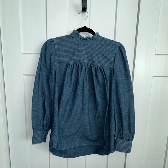 GAP Tops - Women's Gap Tie Back Denim Chambray Top - Size M/T
